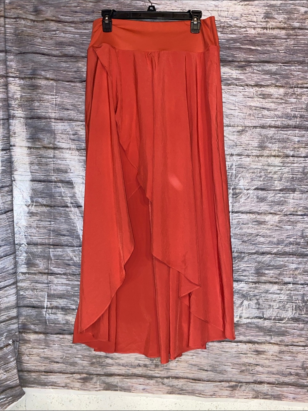 HALARA High-Low Ruffle Skirt in Rust - Picture 4 of 10